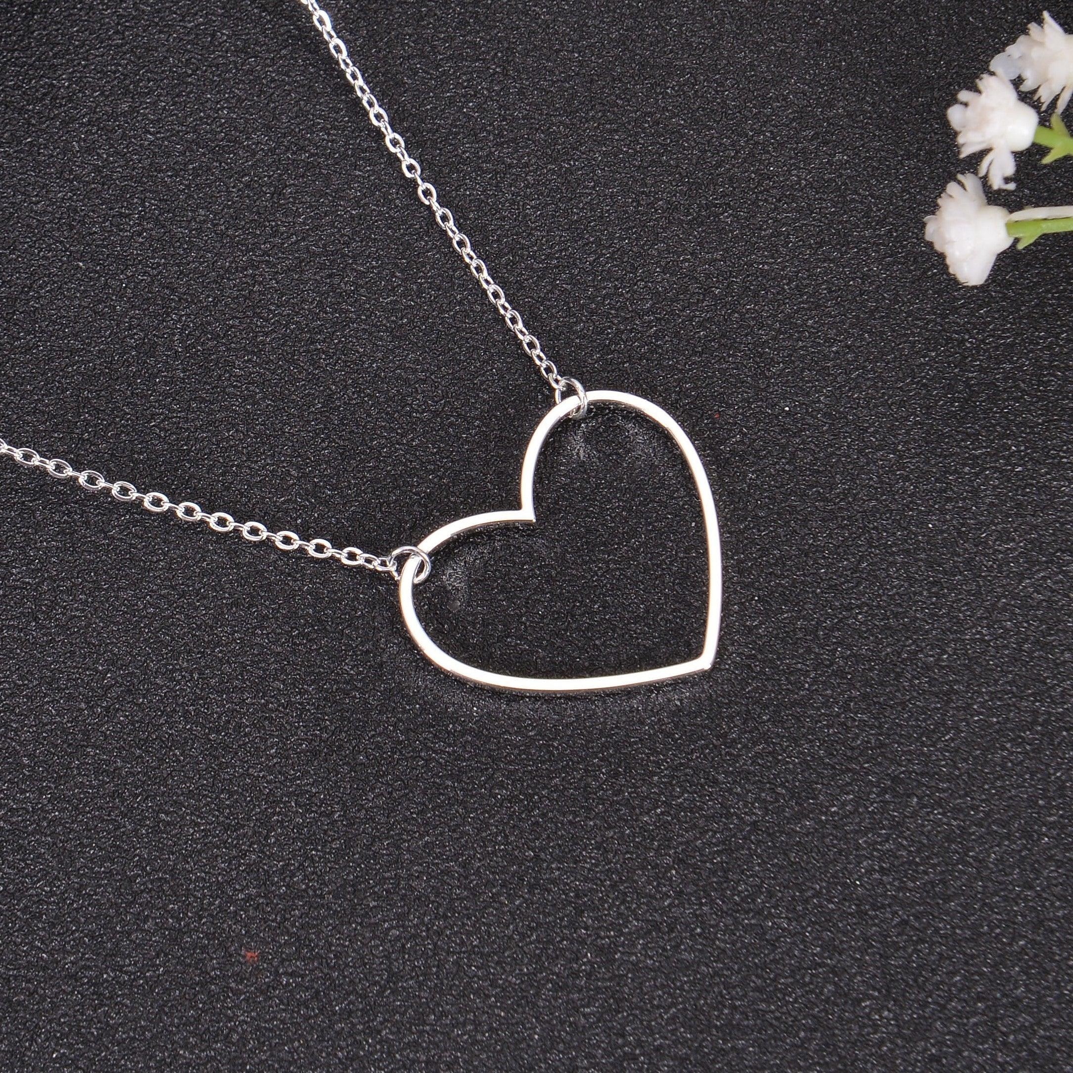 Simple Love Heart Necklace - Image 4