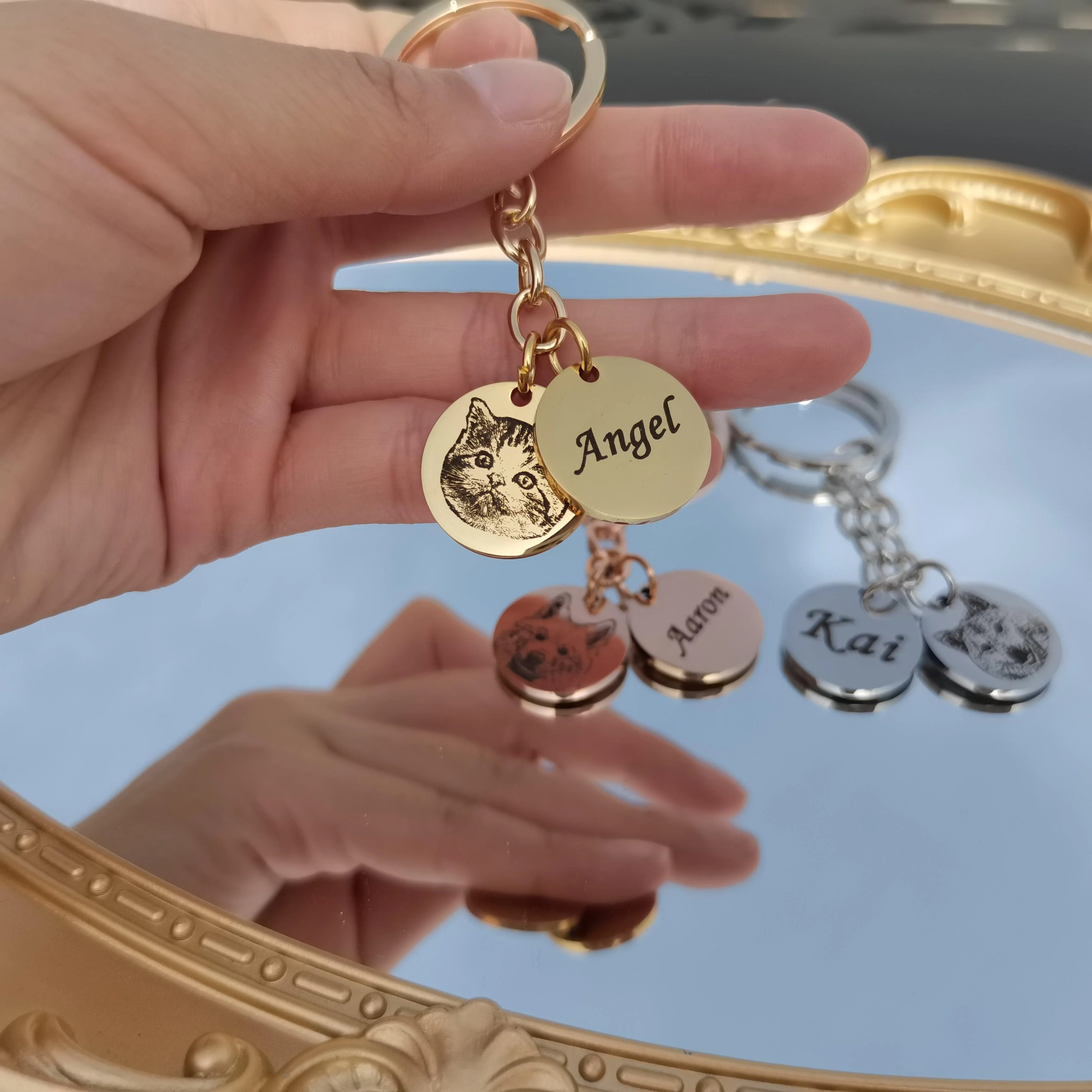 Photo & Name Engraved Pet Keychain Circle - Image 5