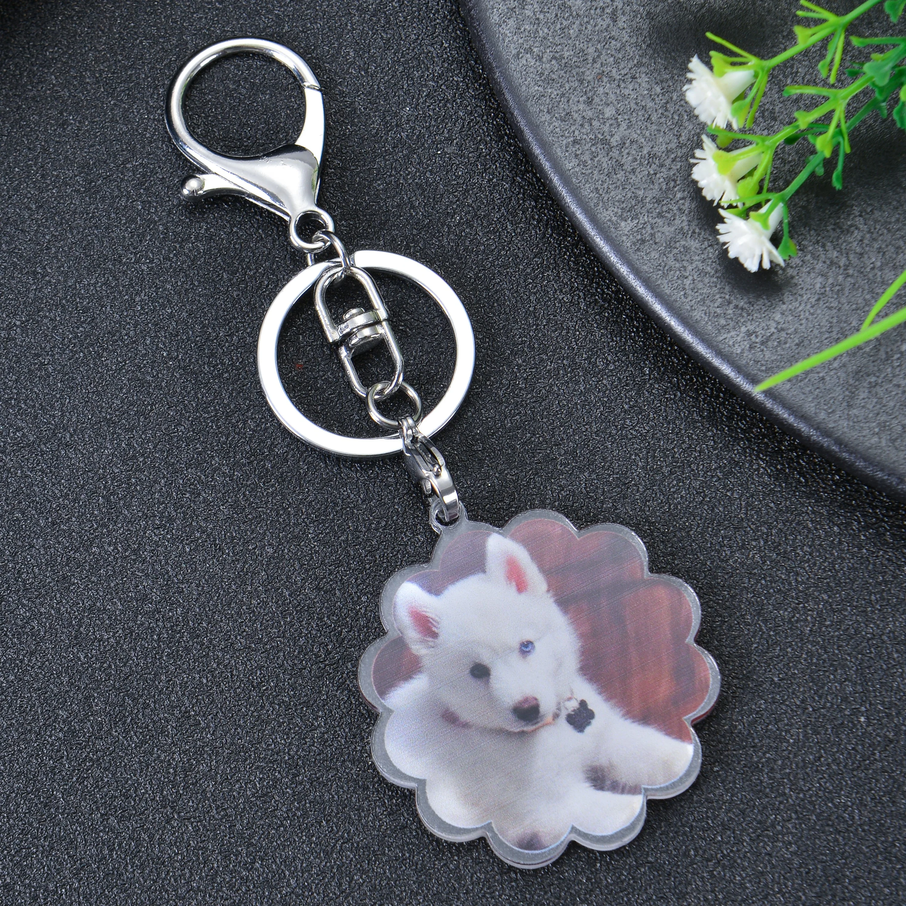Flower-shaped Colorful Photo Acrylic Keychain - Image 7