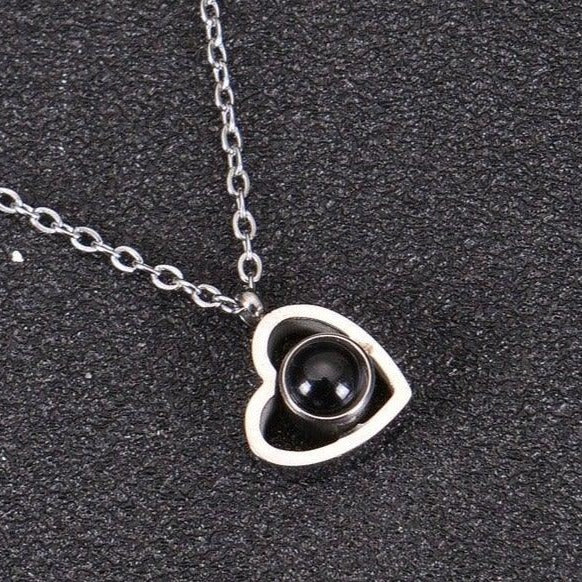 Heart Pendant Photo Projection Necklace - Image 4