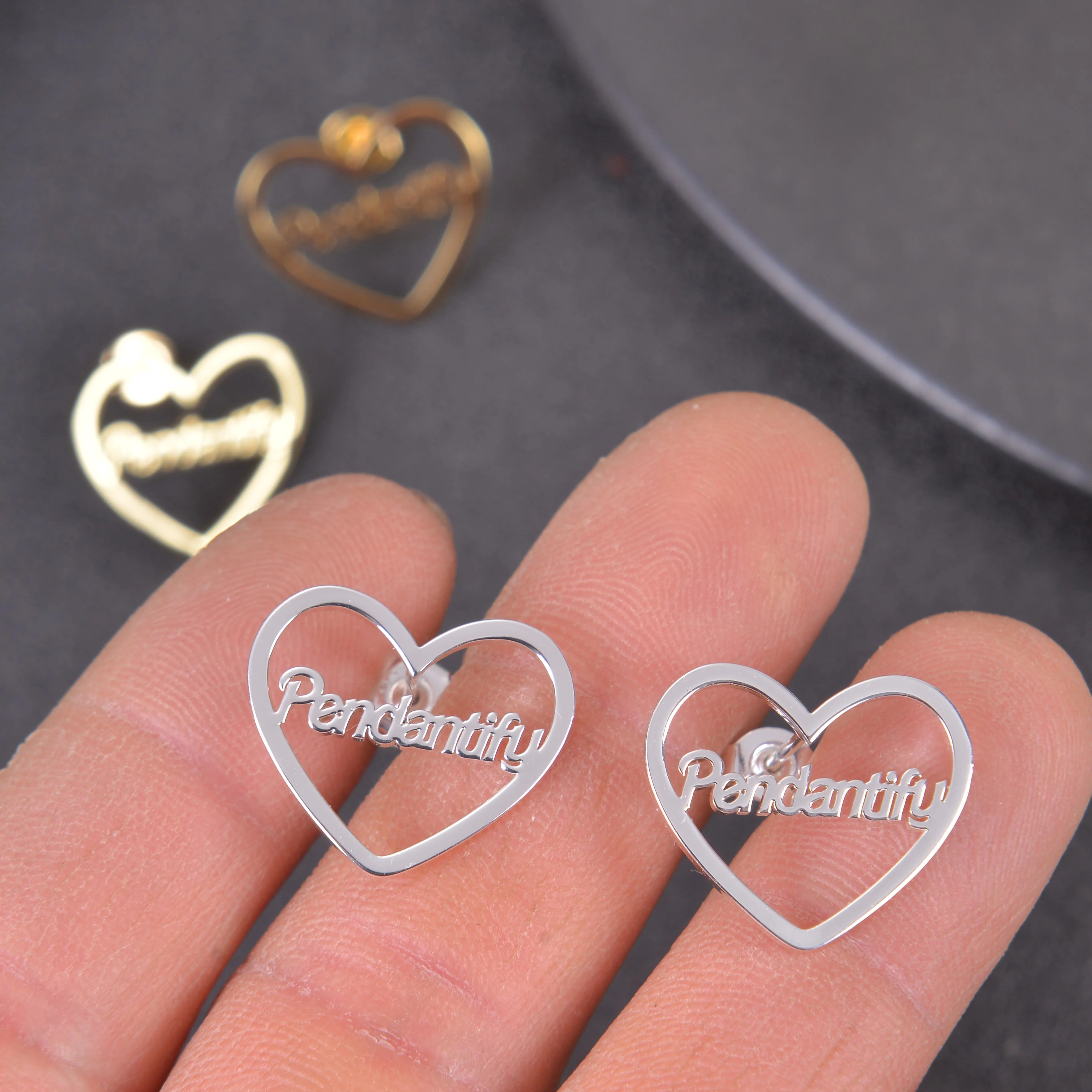 Open Heart-shaped Stud Earrings with Custom Name - Image 6