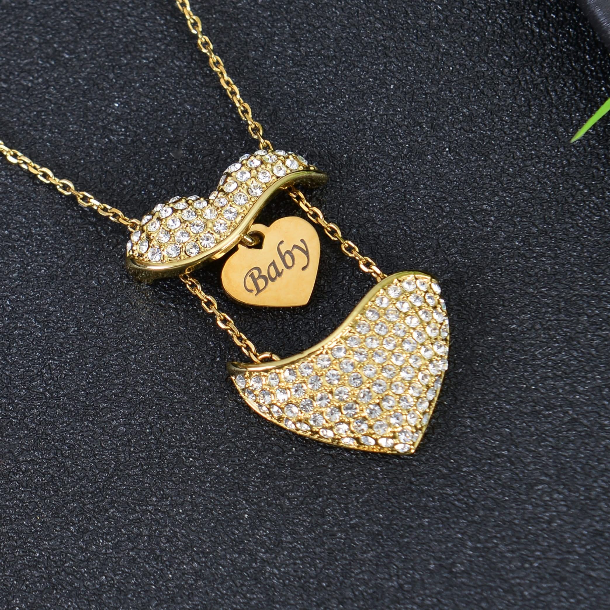 Personalized Diamond Studded Name Engraved Heart Shaped Openable Necklace - Image 4
