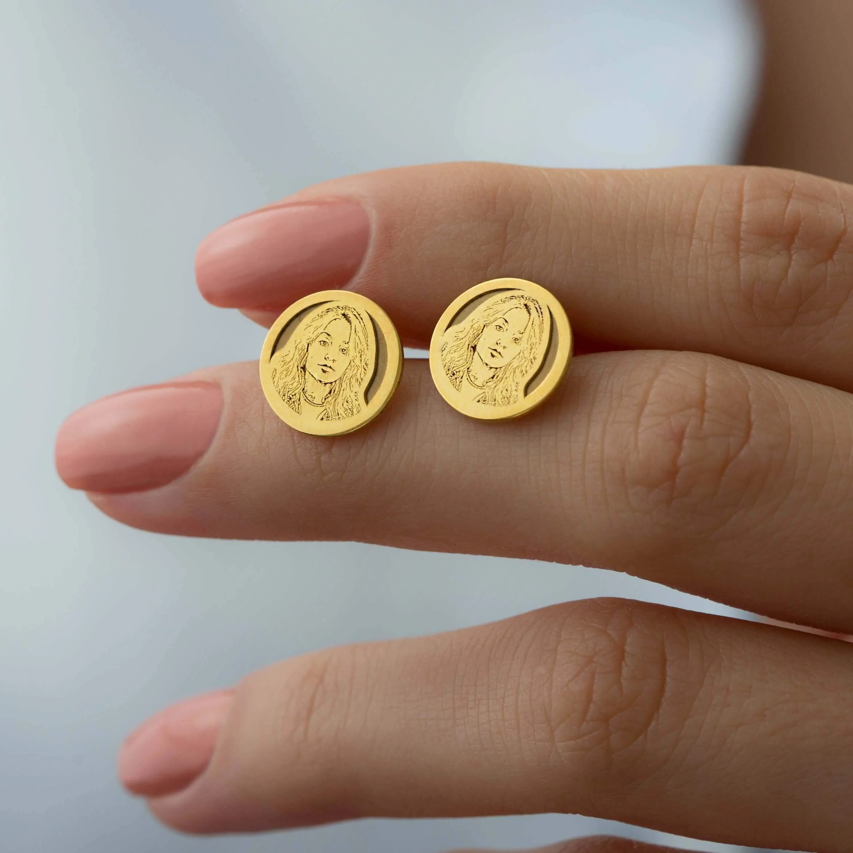 Photo Engraved Stud Earrings - Image 3